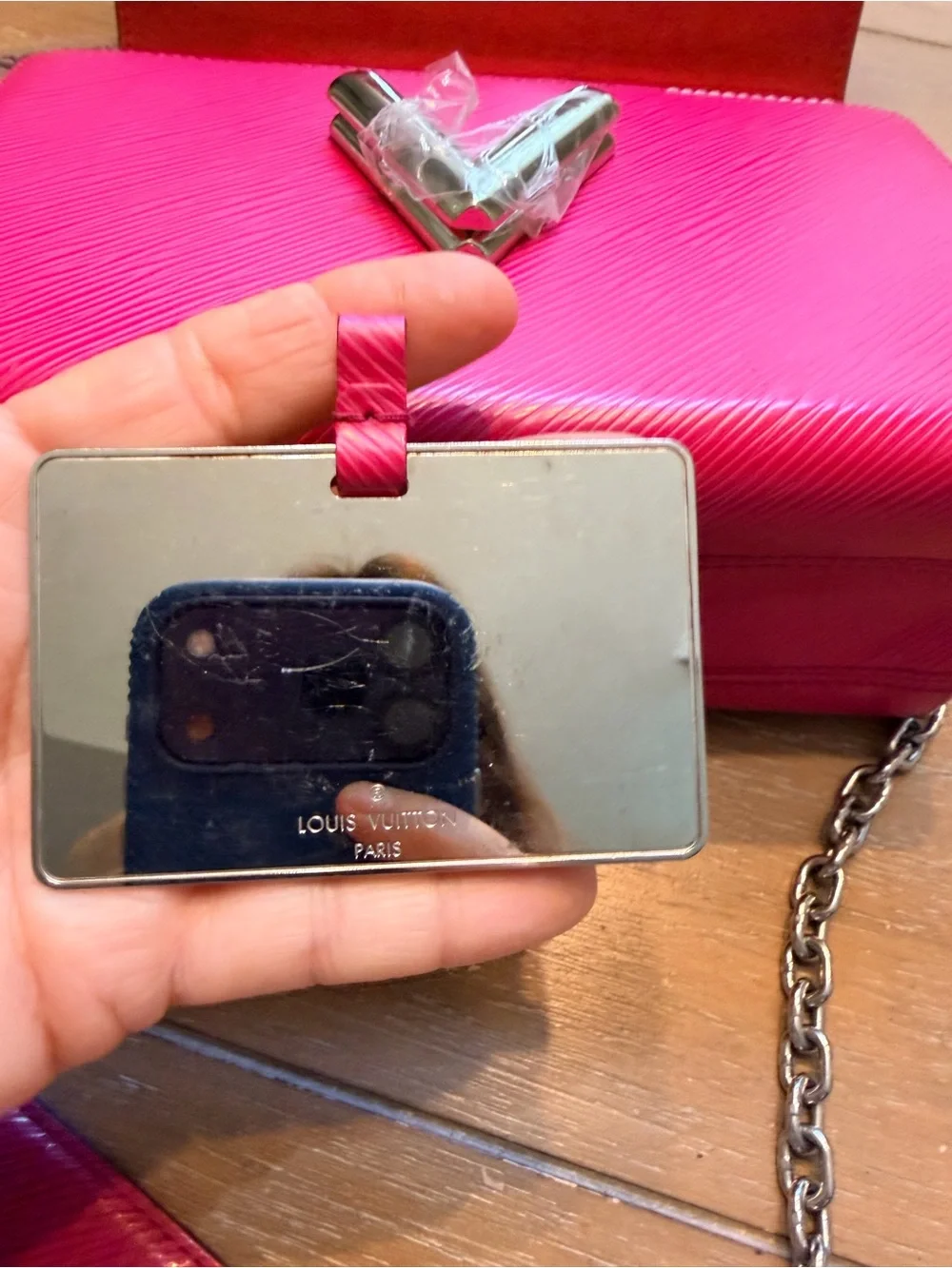 Louis Vuitton Fuchsia Epi Leather Chain Shoulder Bag